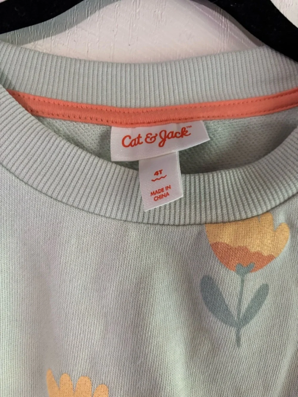 Cat & Jack Girls 2 Piece Set‎ Size 4T Floral Sweatshirt & Striped Pants Matching